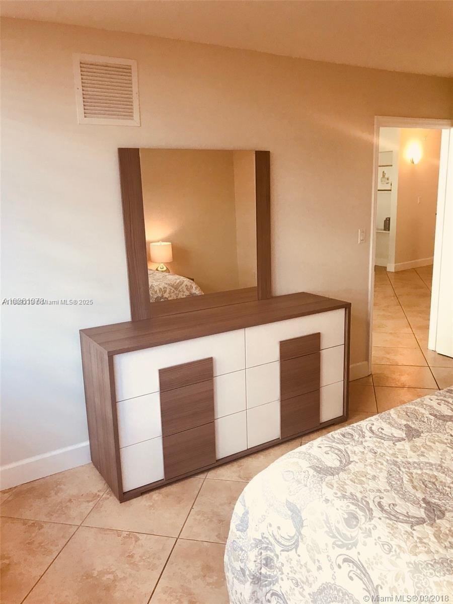 Condo 1BR 2BA - 6917 Collins Ave, Miami Beach, FL