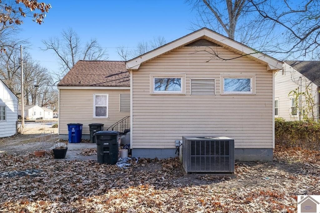 Single Family 2BR 1BA - 941 N 25th St, Paducah, KY