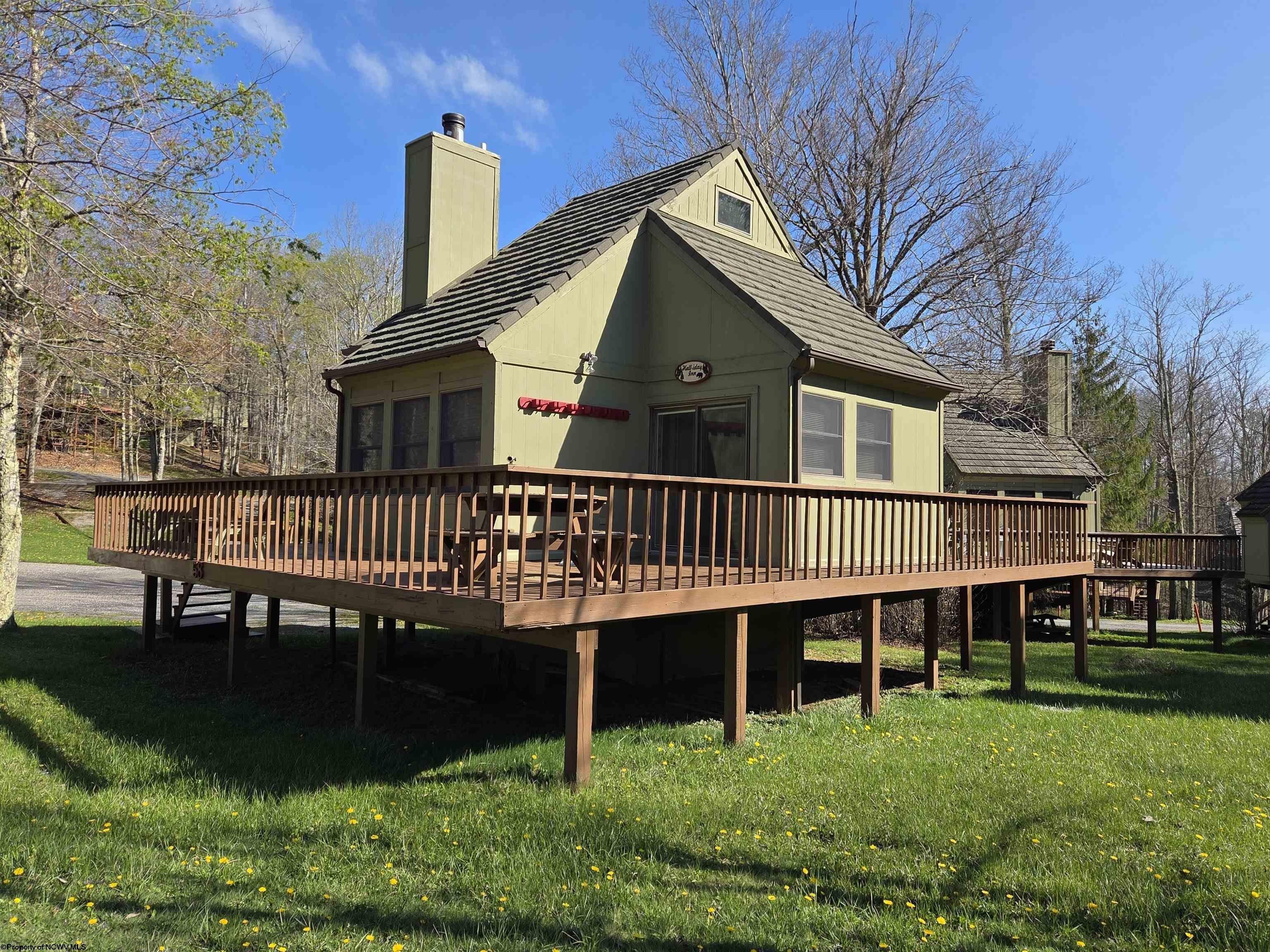 Single Family 2BR 1BA - 64 Hibernation Way, Davis, WV