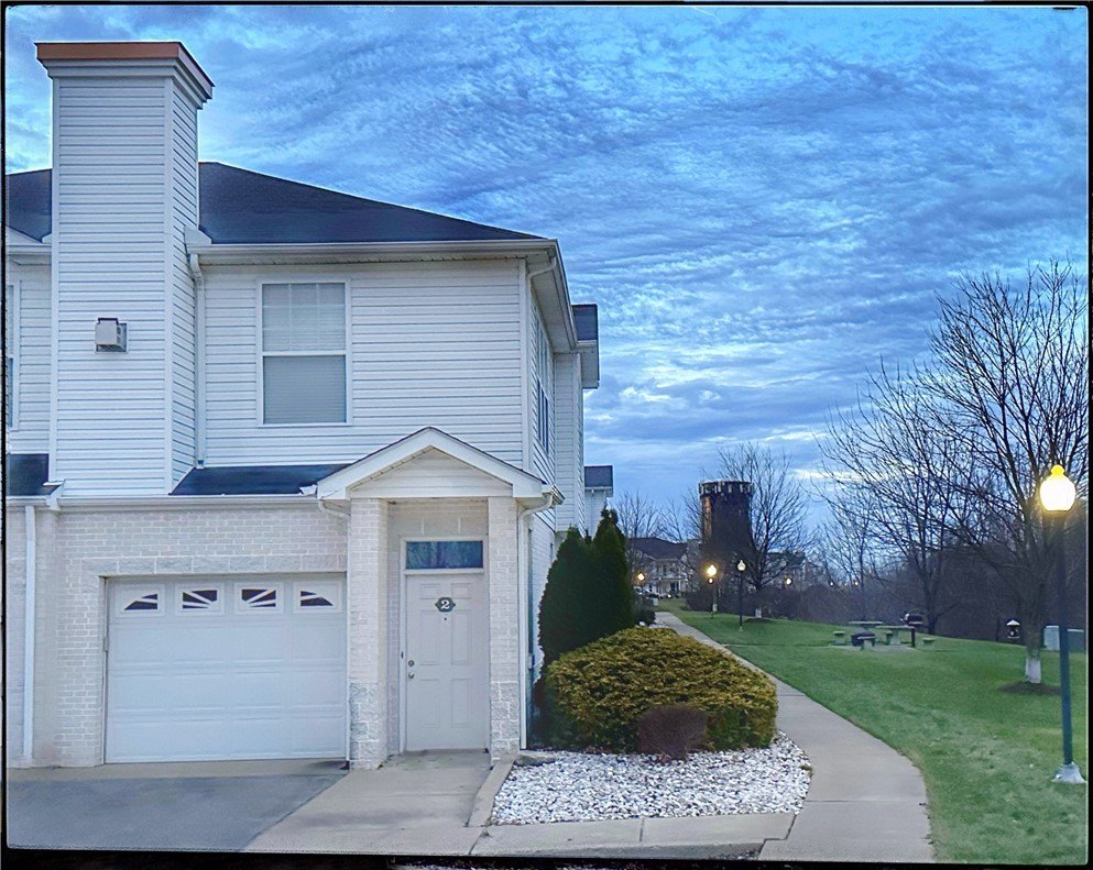 Condo 2BR - 248 Adams Pointe Blvd, Adams Twp, PA