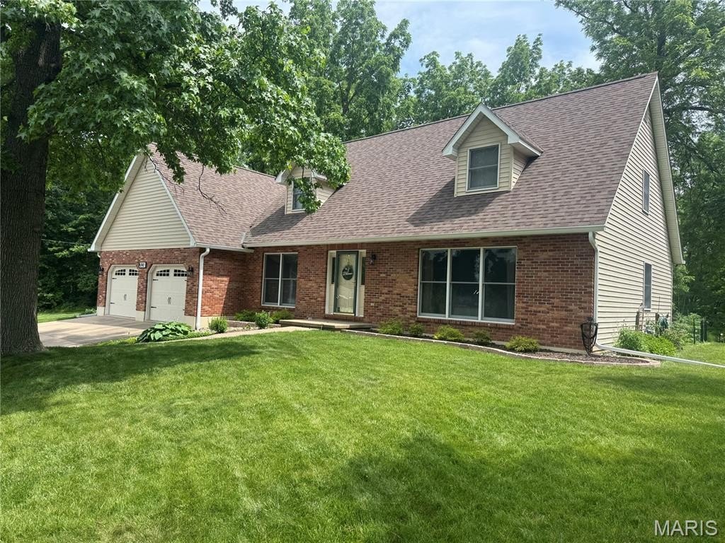 Single Family 5BR 3BA - 4141 Windmere Drive, Hannibal, MO