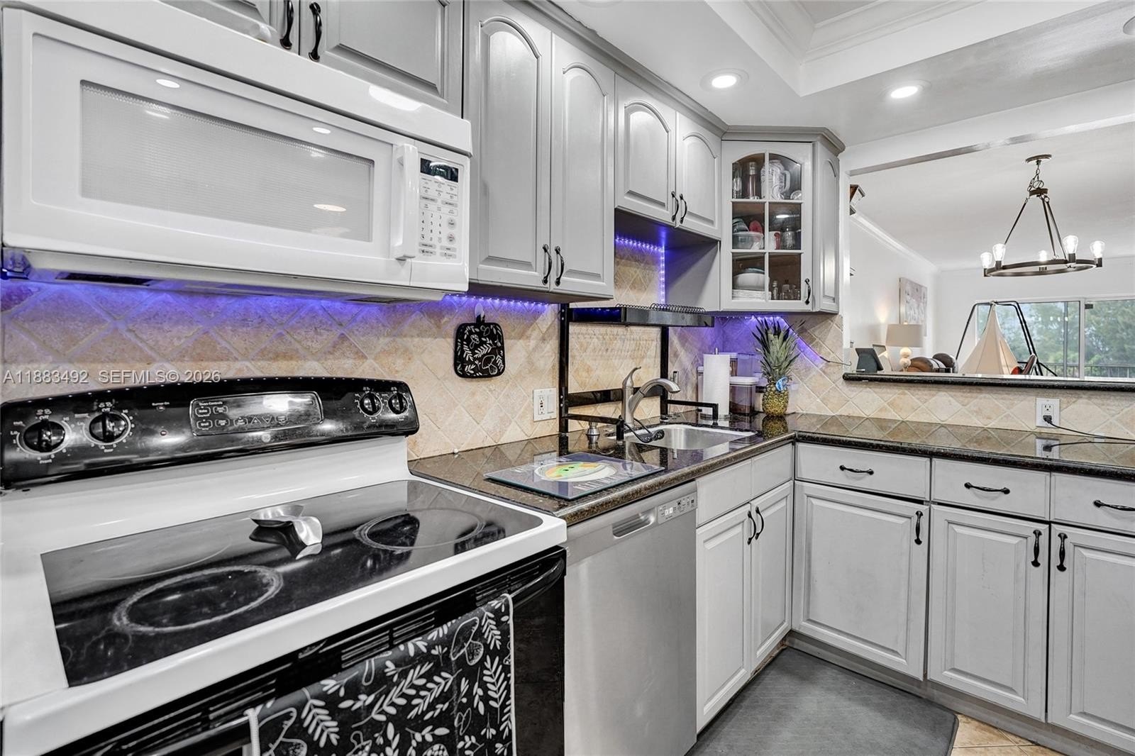 Condo 3BR 2BA - 3150 N Palm Aire Dr, Pompano Beach, FL