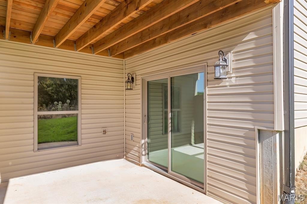 Single Family 3BR 3BA - 206 Wrigley Field, Bethalto, IL