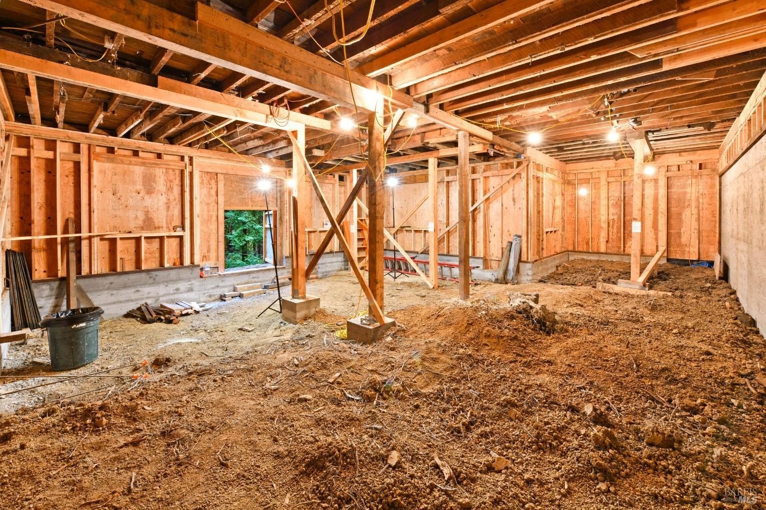Single Family 4BR 2BA - 16125 Bittner Road, Occidental, CA