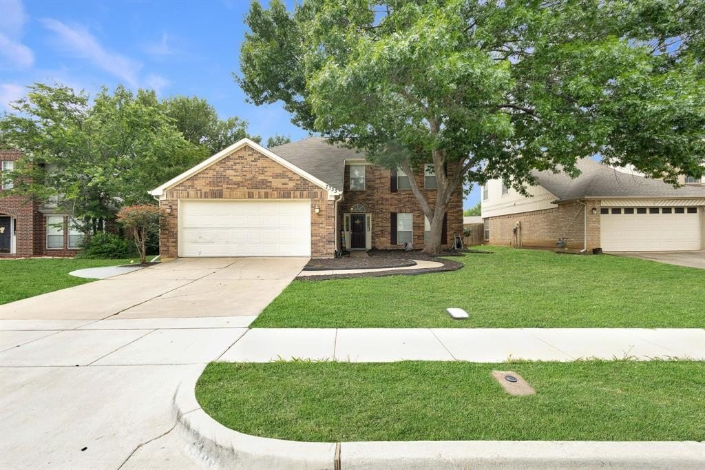 Single Family 5BR 3BA - 7333 Mesa Verde Trail, Fort Worth, TX
