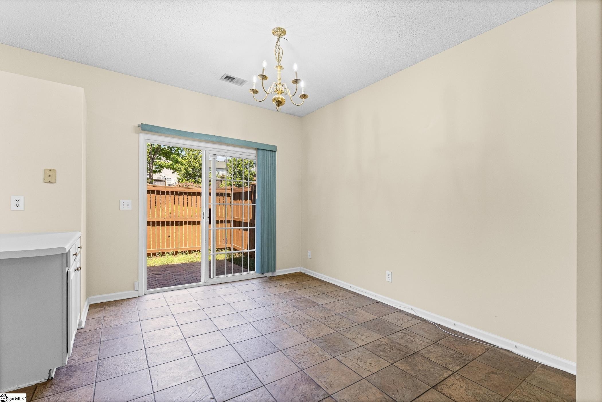 Single Family 2BR 3BA - 103 Waterford Park Drive, Greer, SC