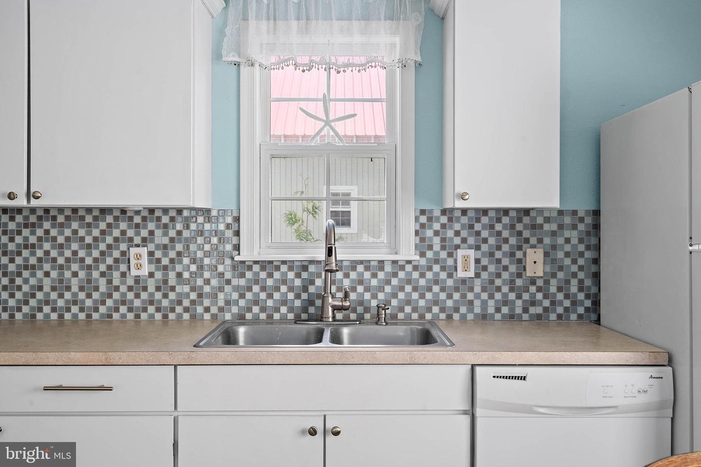 Single Family 3BR 2BA - 606 ARTHURSTOWN RD, BETHANY BEACH, DE