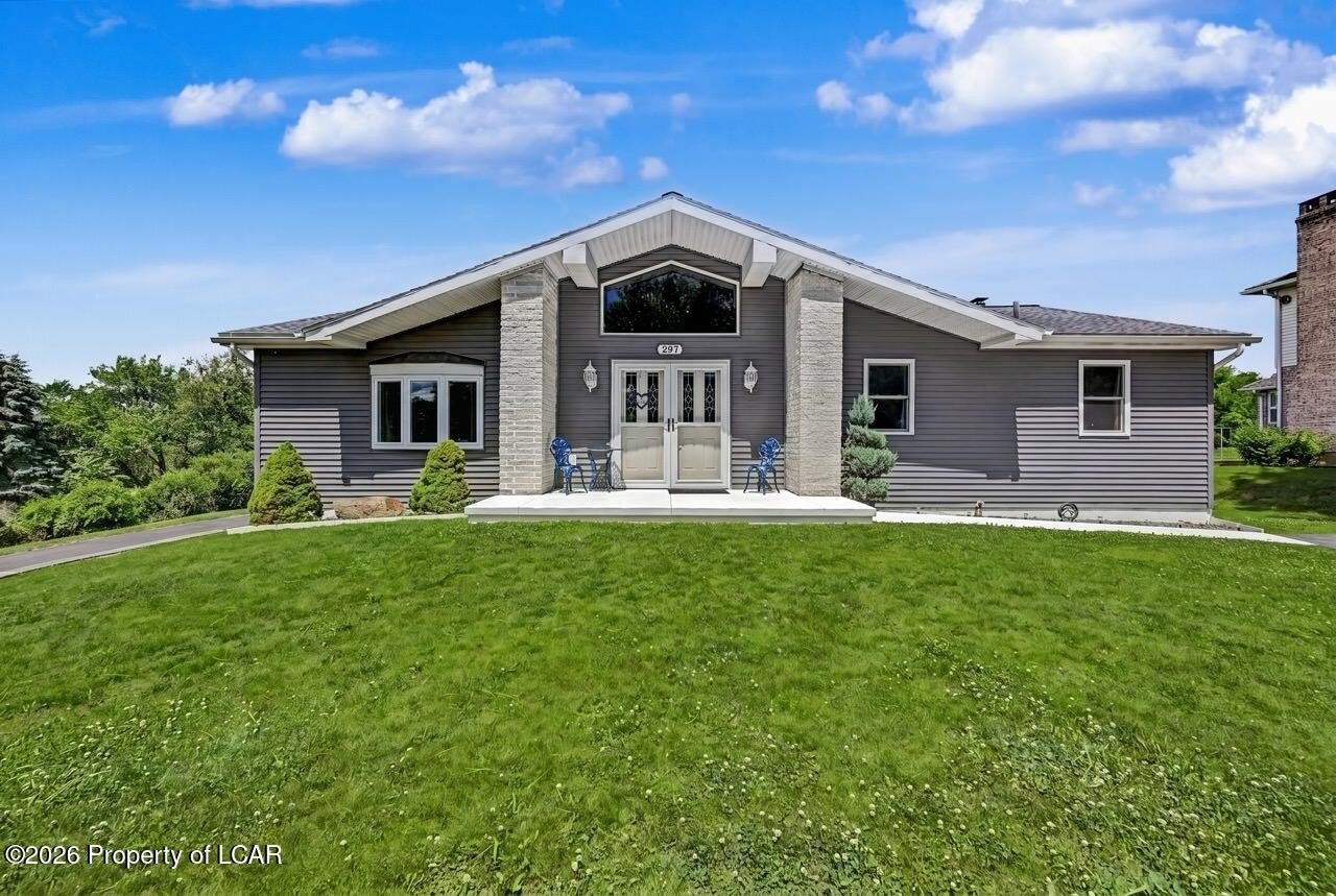 Single Family 4BR 2BA - 297 Vanessa Drive, Hanover Township, PA