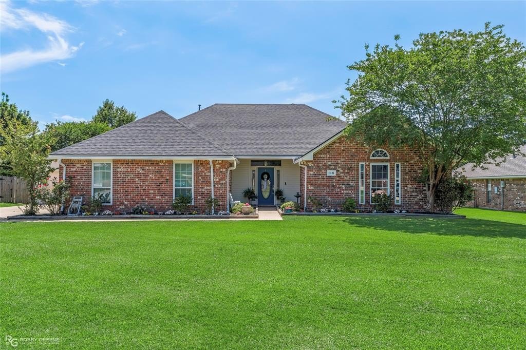Single Family 4BR 2BA - 118 Pebble Beach Drive, Benton, LA