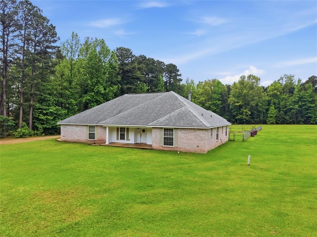 Single Family 4BR 3BA - 561 Wells Road, Haughton, LA