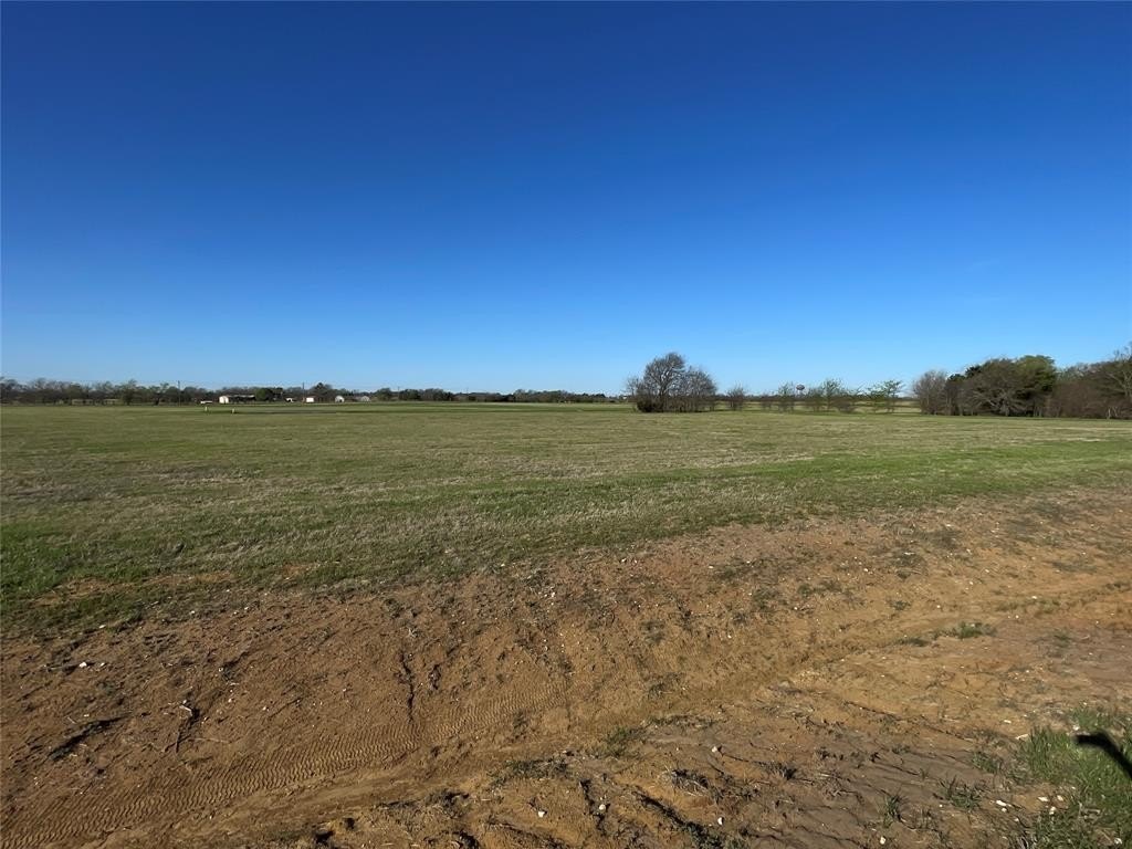 Plots and Land - 136 W Lake Street, Gordonville, TX