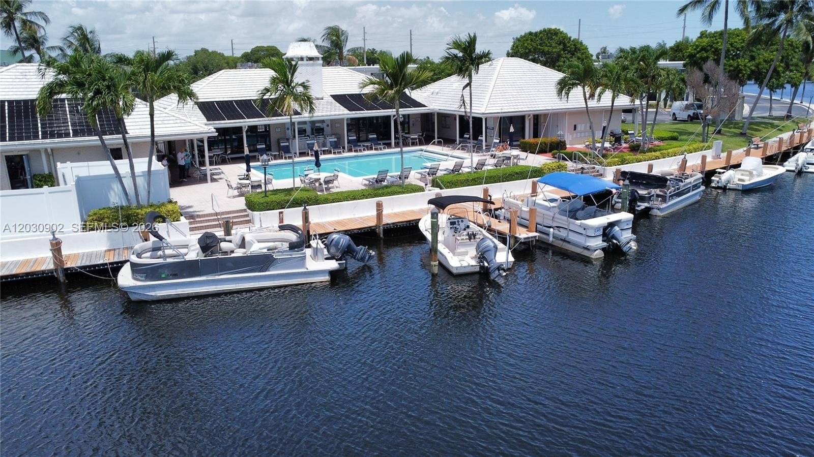 Condo 2BR 2BA - 160 Cypress Club Dr, Pompano Beach, FL