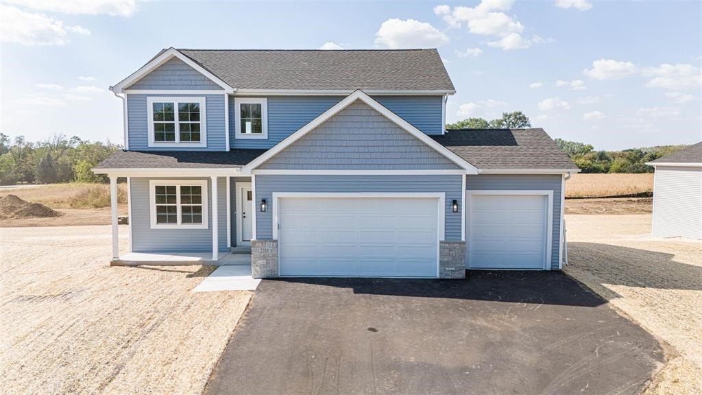 Single Family 4BR 3BA - 203 W 2nd Street, Friesland, WI