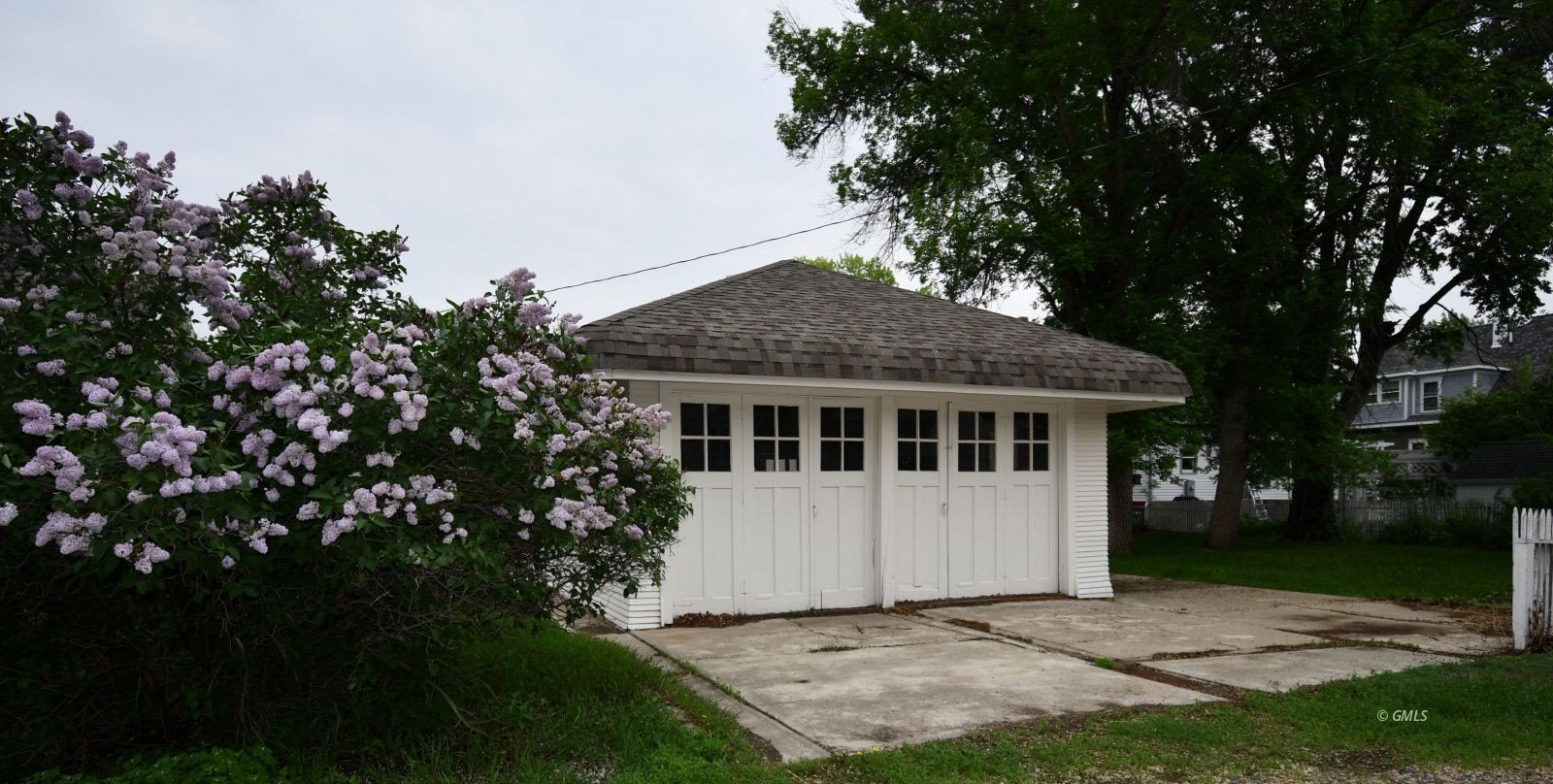 Single Family 3BR 2BA - 710 N Meade Ave, Glendive, MT