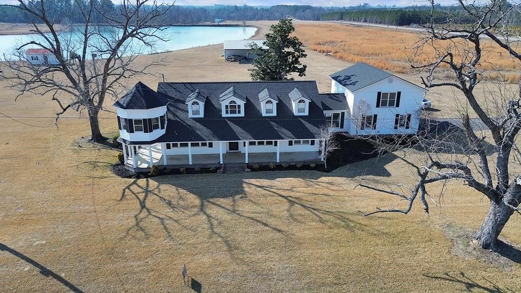 1832 DOUGLAS Hwy