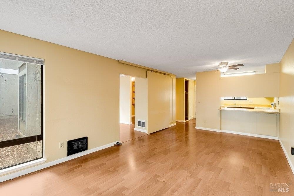 Condo 1BR 1BA - 900 Southampton Road, Benicia, CA