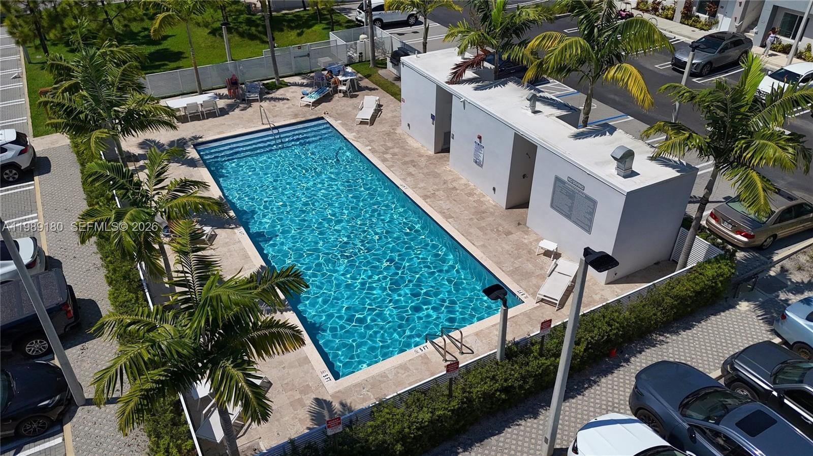 Condo 3BR 3BA - 2555 NE 193rd St, Miami, FL