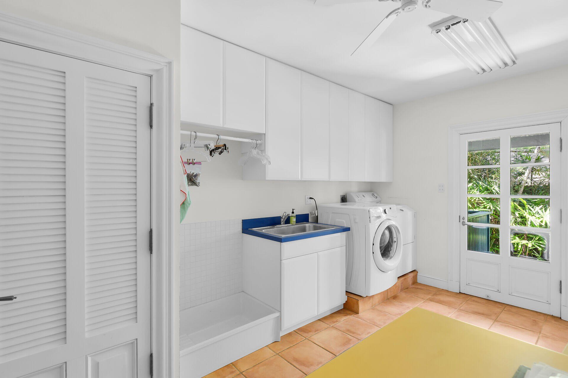 Single Family 5BR 5BA - 3750 Sunrise Lane, Key West, FL