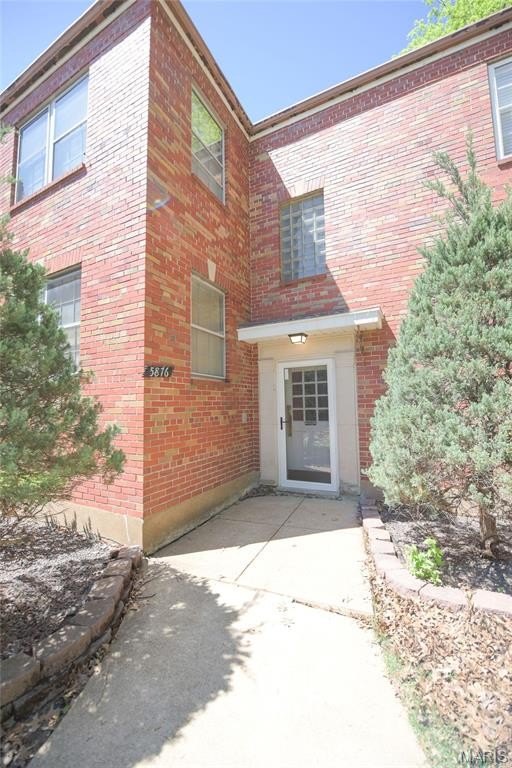 Condo 1BR 1BA - 5876 Sunshine Drive, St Louis, MO