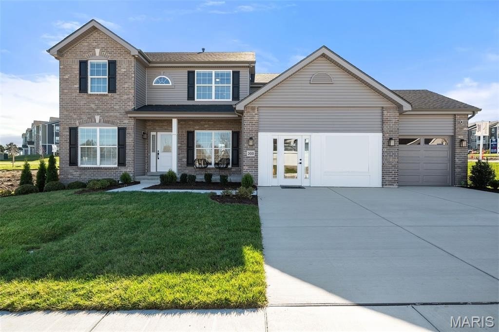 Single Family 4BR 3BA - 300 Osprey Court, Lake St Louis, MO
