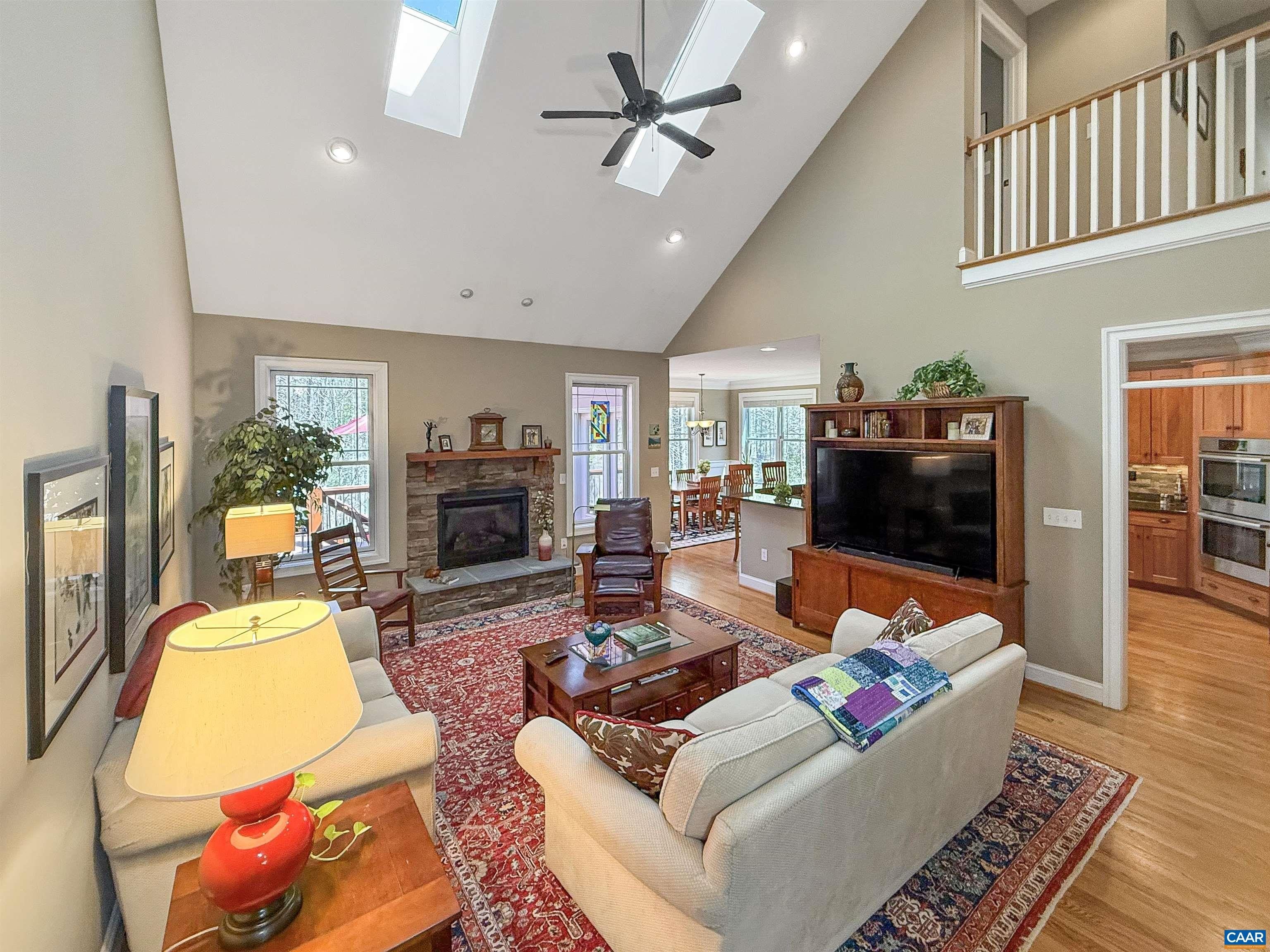 Single Family 5BR 5BA - 4225 WOODTHRUSH LN, BARBOURSVILLE, VA