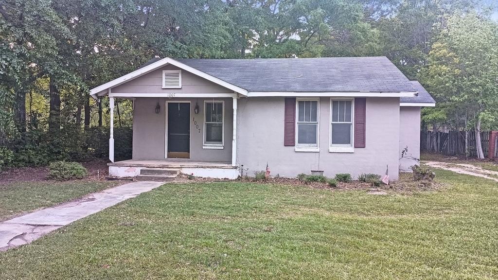 Single Family 2BR 1BA - 1007 Court St, Waynesboro, MS