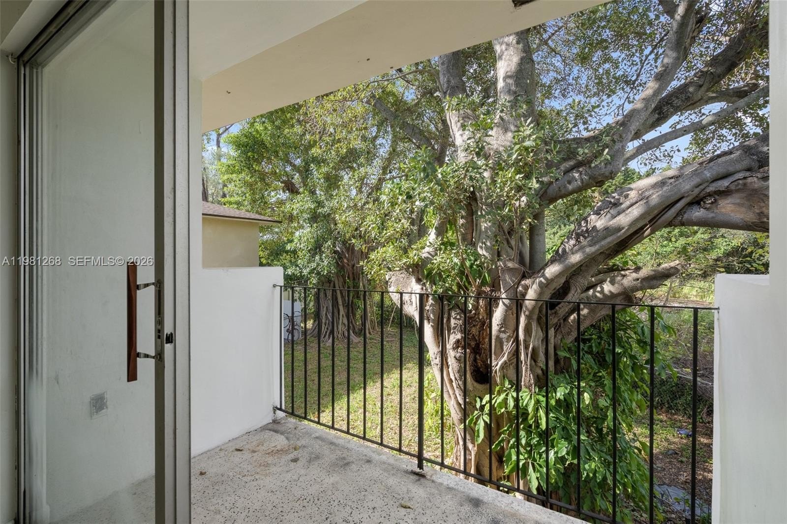 Triplex 6BR 3BA - 11330 Peachtree Dr, Miami, FL