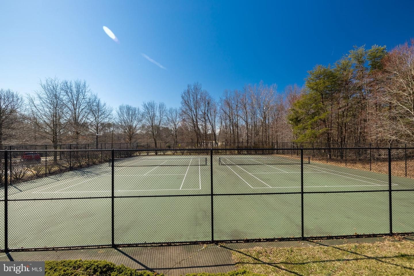 Single Family 3BR 4BA - 6646 PATENT PARISH LN, ALEXANDRIA, VA