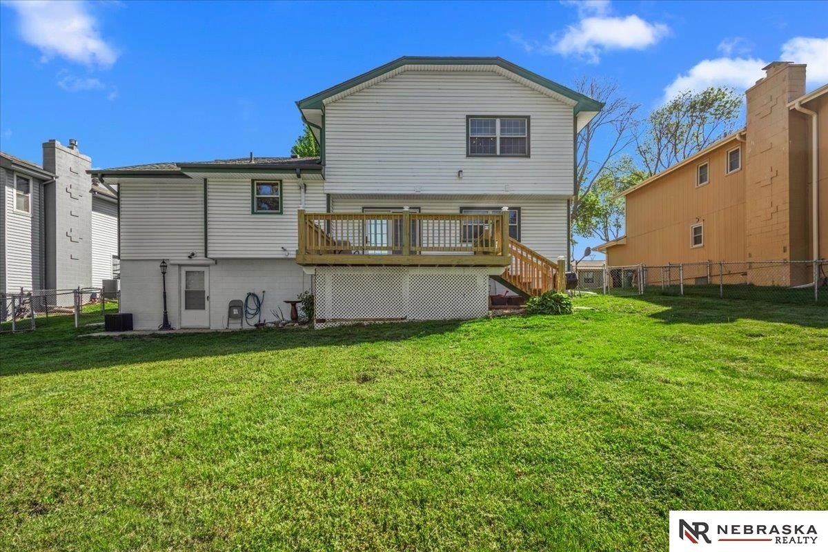 Single Family 4BR 3BA - 1418 Cherry Tree Lane, Papillion, NE