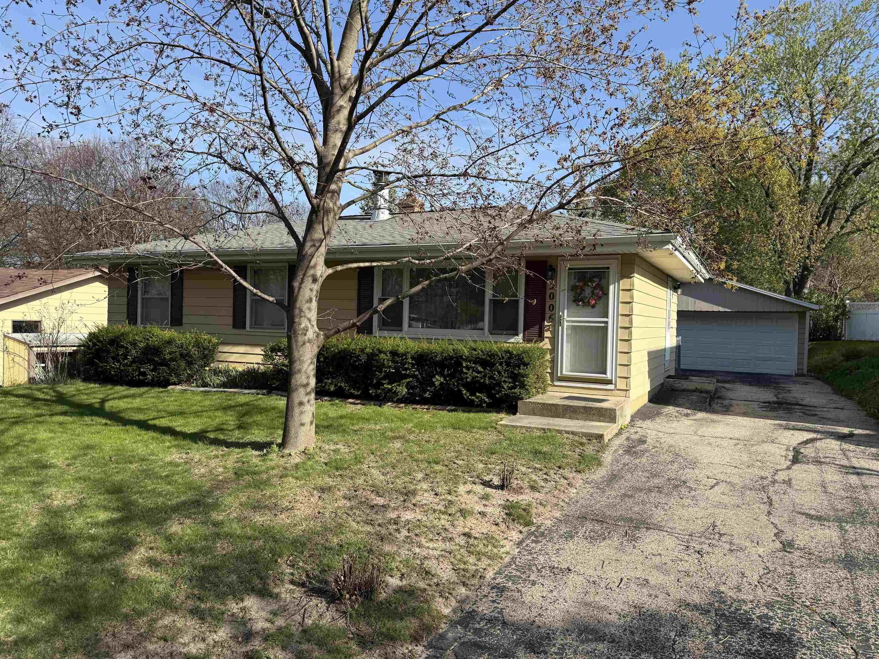 Single Family 3BR 1BA - 5006 Violet Lane, Madison, WI