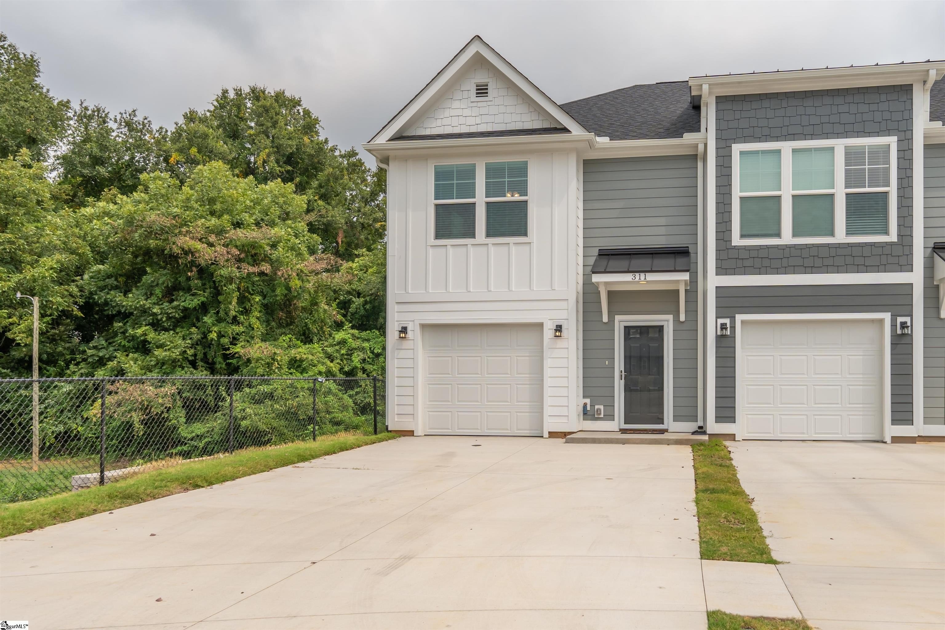 Single Family 3BR 3BA - 311 Lion Heart Lane, Greer, SC