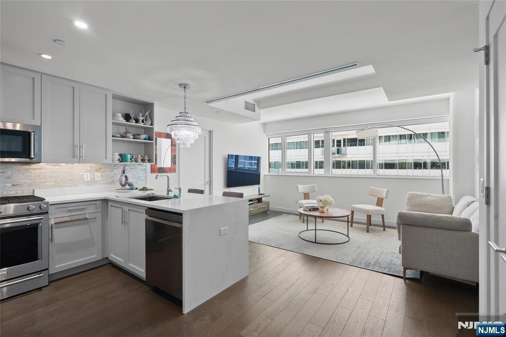 Condo 2BR 2BA - 800 Ave At Port Imperial, Weehawken, NJ