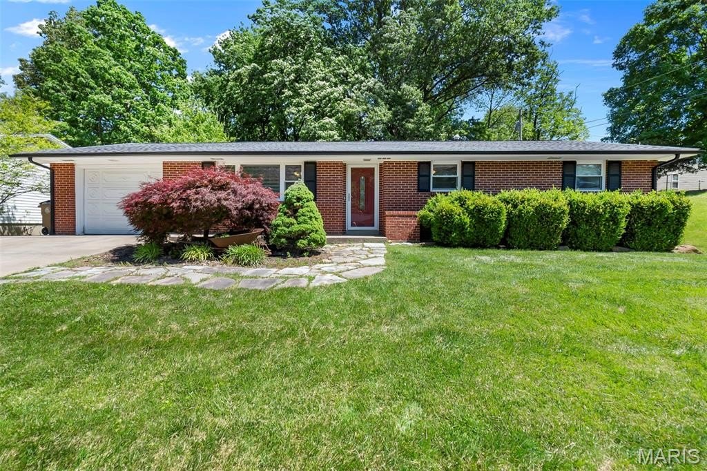 Single Family 4BR 3BA - 1420 Blue Ridge Road, Cape Girardeau, MO