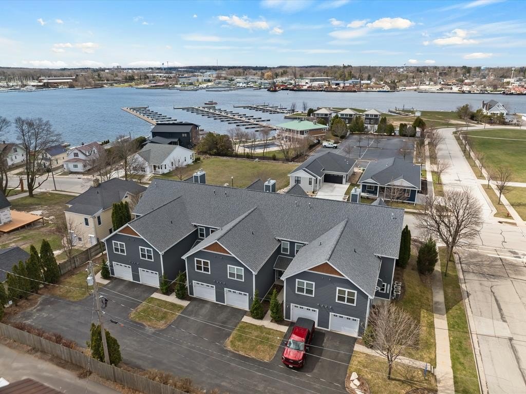 Condo 3BR 3BA - 416 S 3rd Ave, Sturgeon Bay, WI
