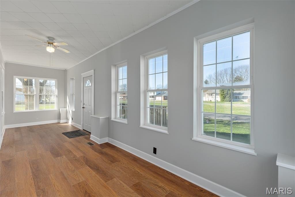Single Family 3BR 1BA - 705 N Macoupin Street, Gillespie, IL