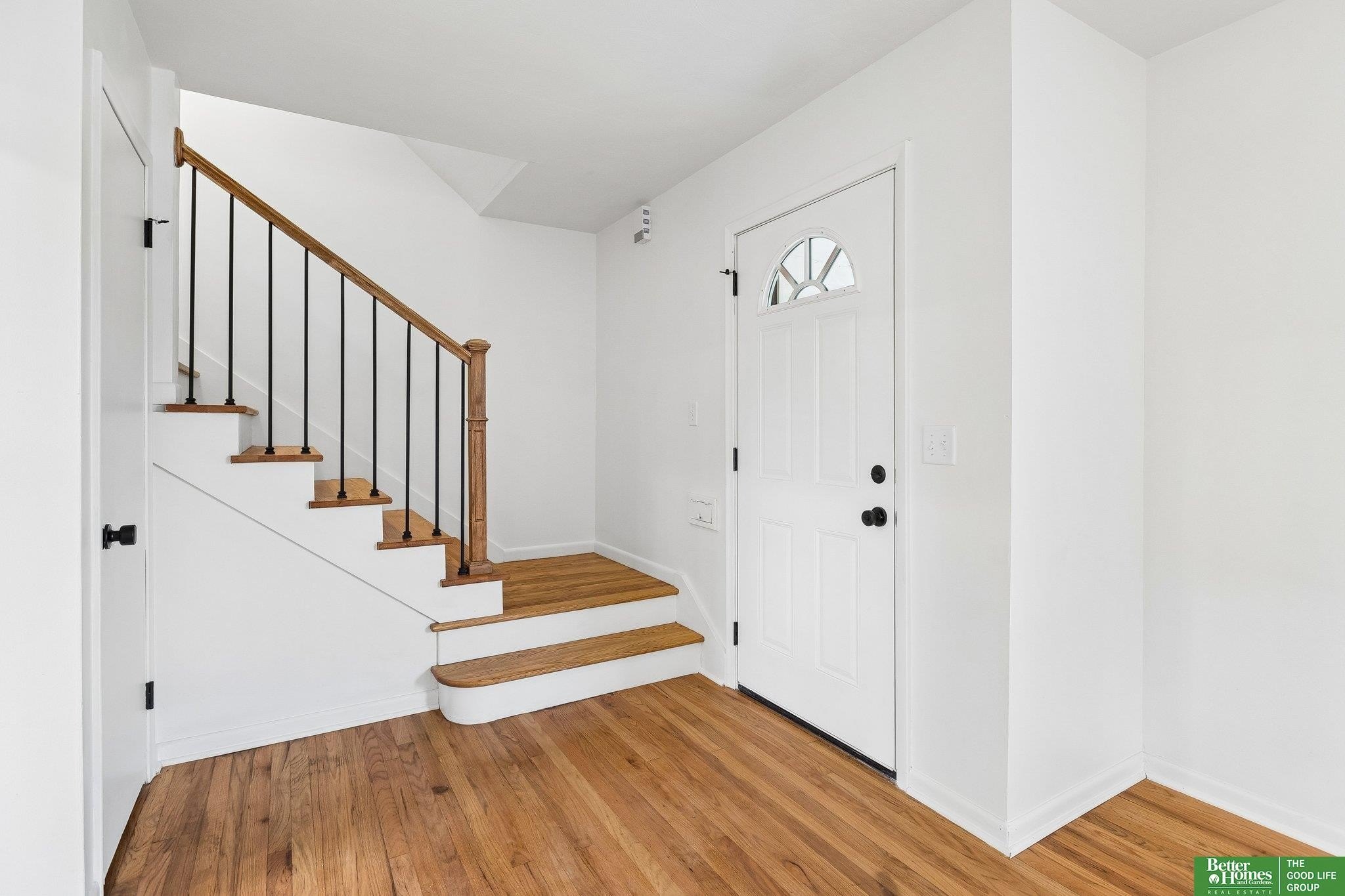 Single Family 4BR 3BA - 1911 S 48 Avenue, Omaha, NE