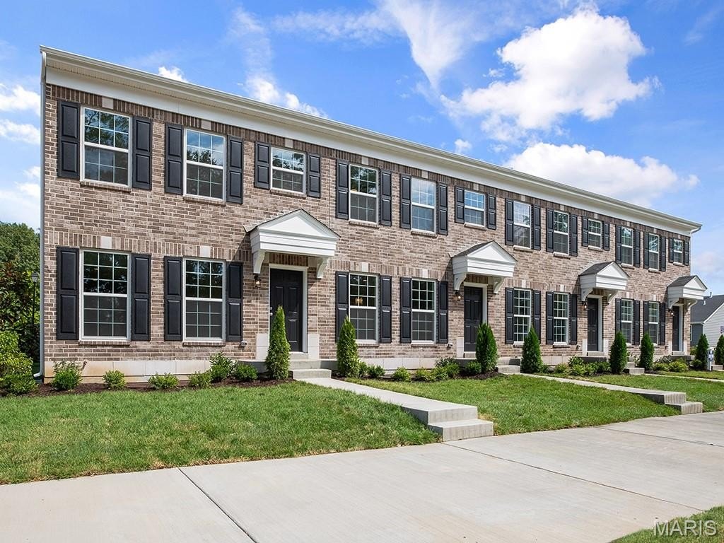 Single Family 2BR 3BA - 314 Fall Harvest Parkway, O'Fallon, MO