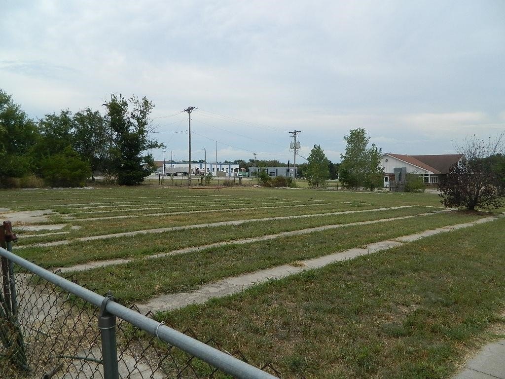 Other - 704 Wheat Rd, Winfield, KS