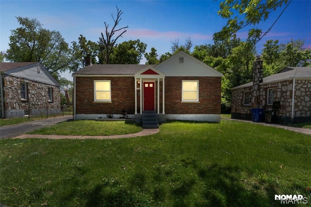 Single Family 2BR 1BA - 8246 Montreal Drive, University City, MO