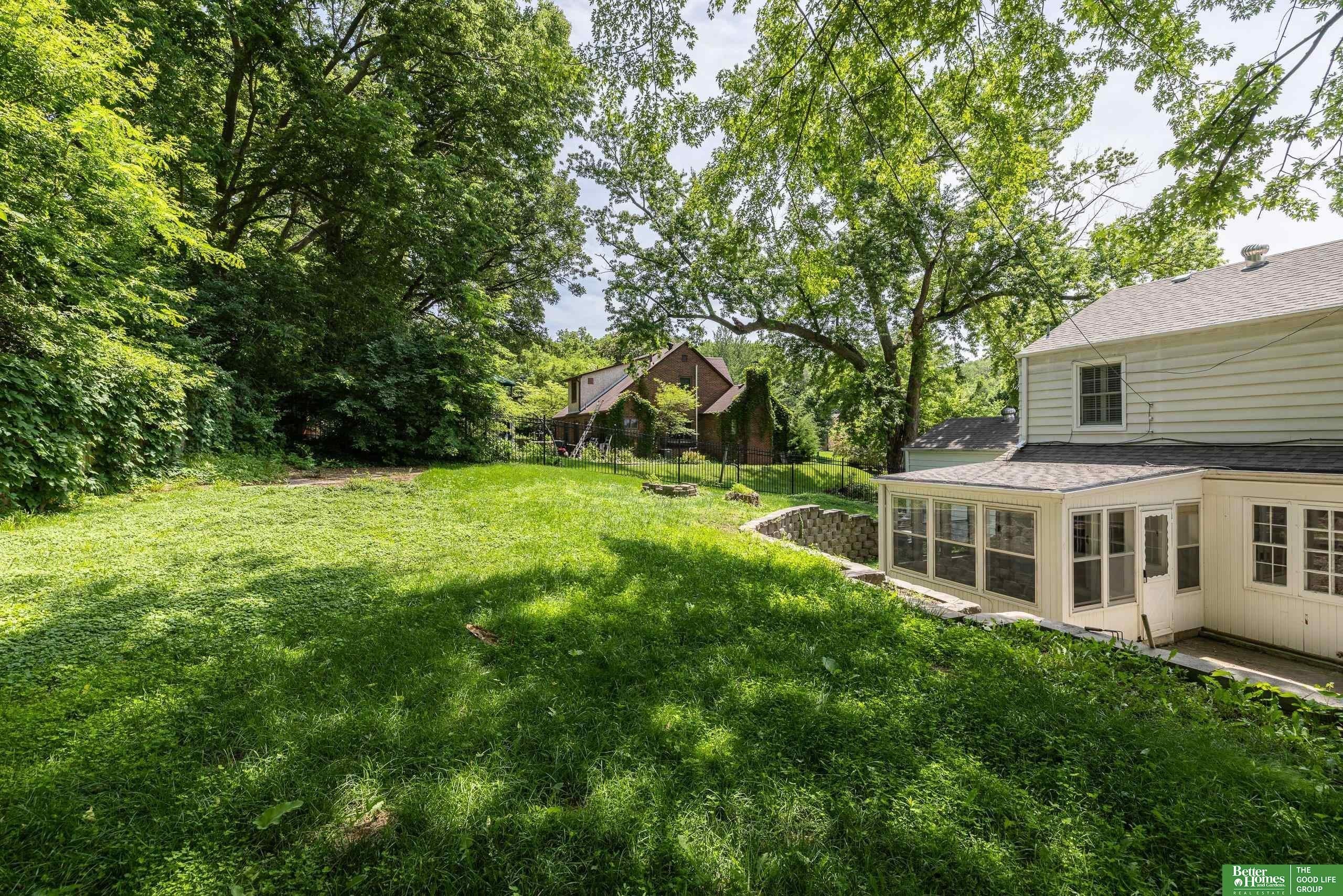 Single Family 3BR 3BA - 379 Kenmore Avenue, Council Bluffs, IA