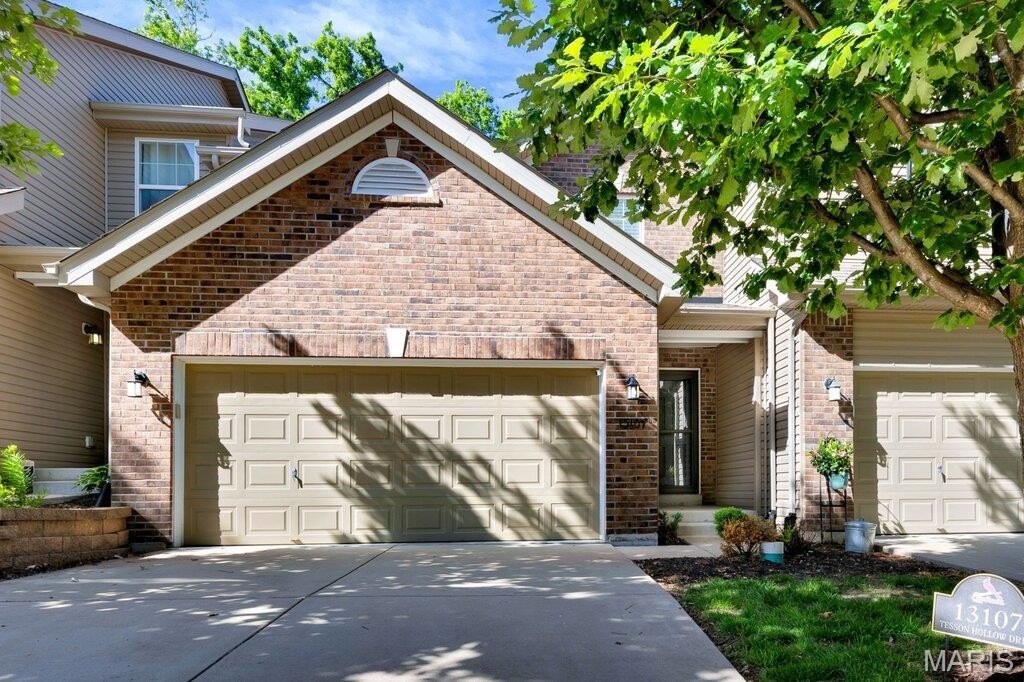 Single Family 2BR 4BA - 13107 Tesson Hollow Drive, St Louis, MO