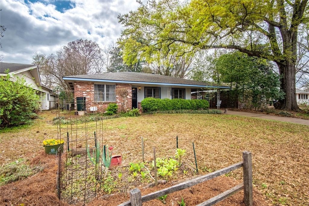 Single Family 3BR 1BA - 719 Camilla Drive, Shreveport, LA