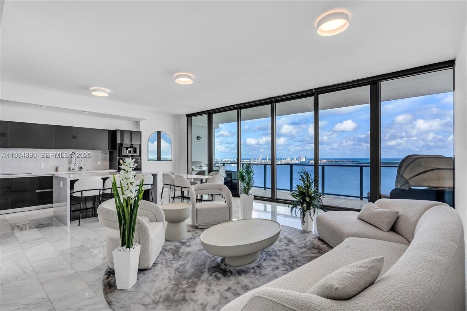 Condo 2BR 3BA - 1451 Brickell Ave, Miami, FL