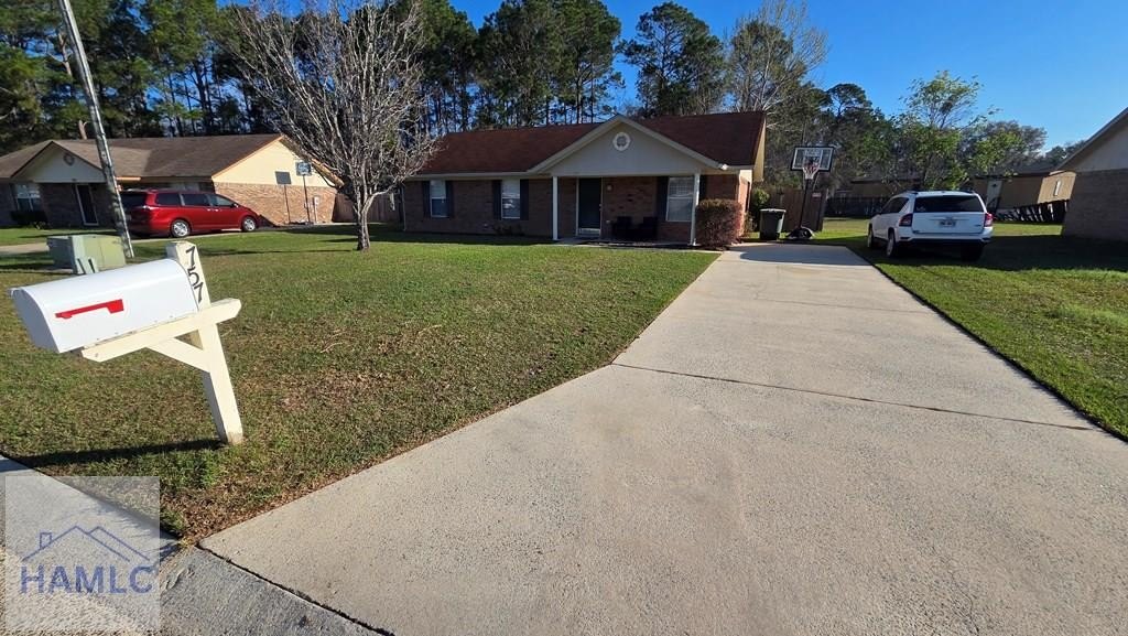 Single Family 3BR 2BA - 757 Melissa Drive, Hinesville, GA