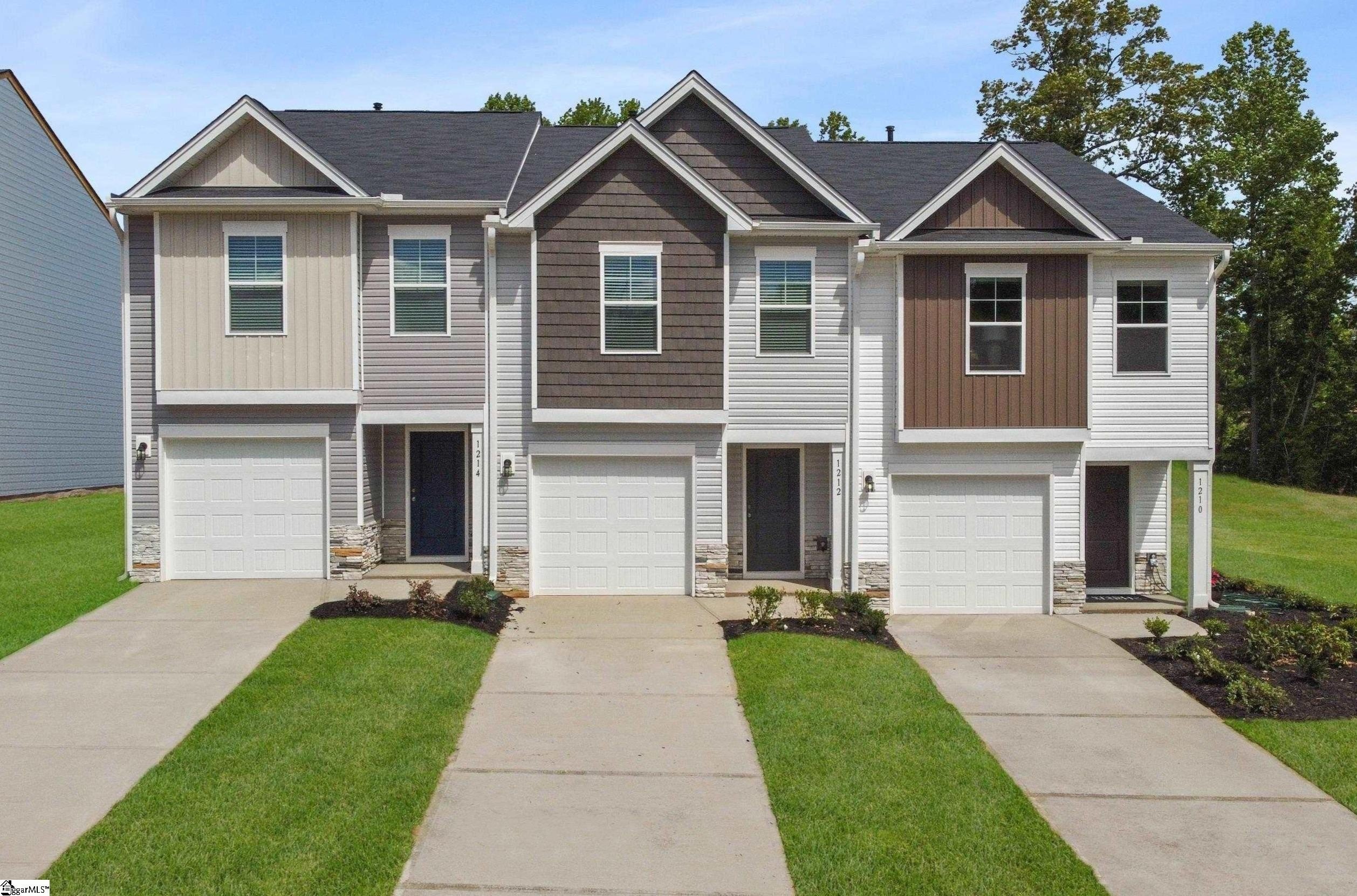 Single Family 3BR 3BA - 1297 Forestbrook Lane, Spartanburg, SC
