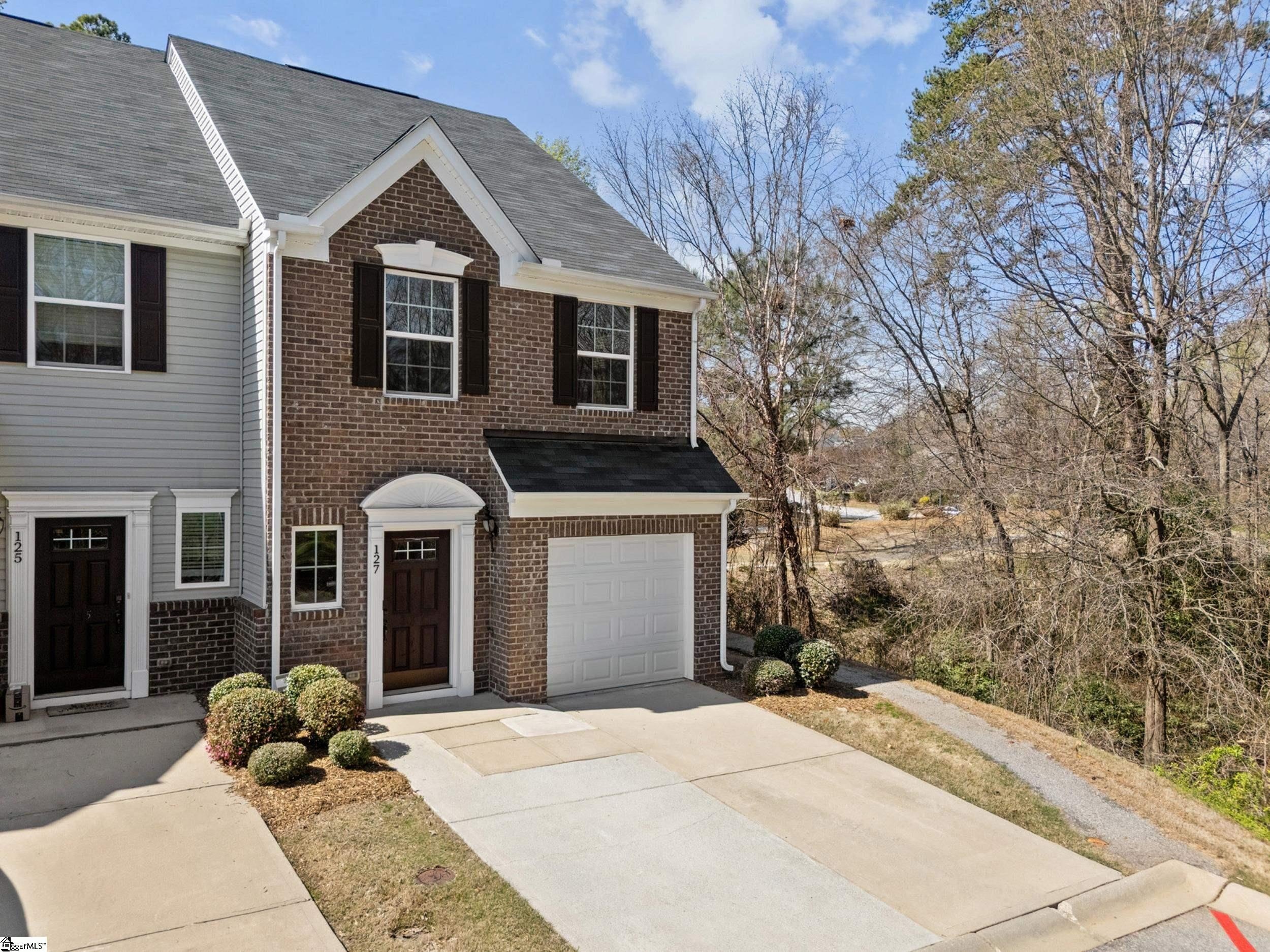 Single Family 3BR 3BA - 127 Emerywood Lane, Greenville, SC