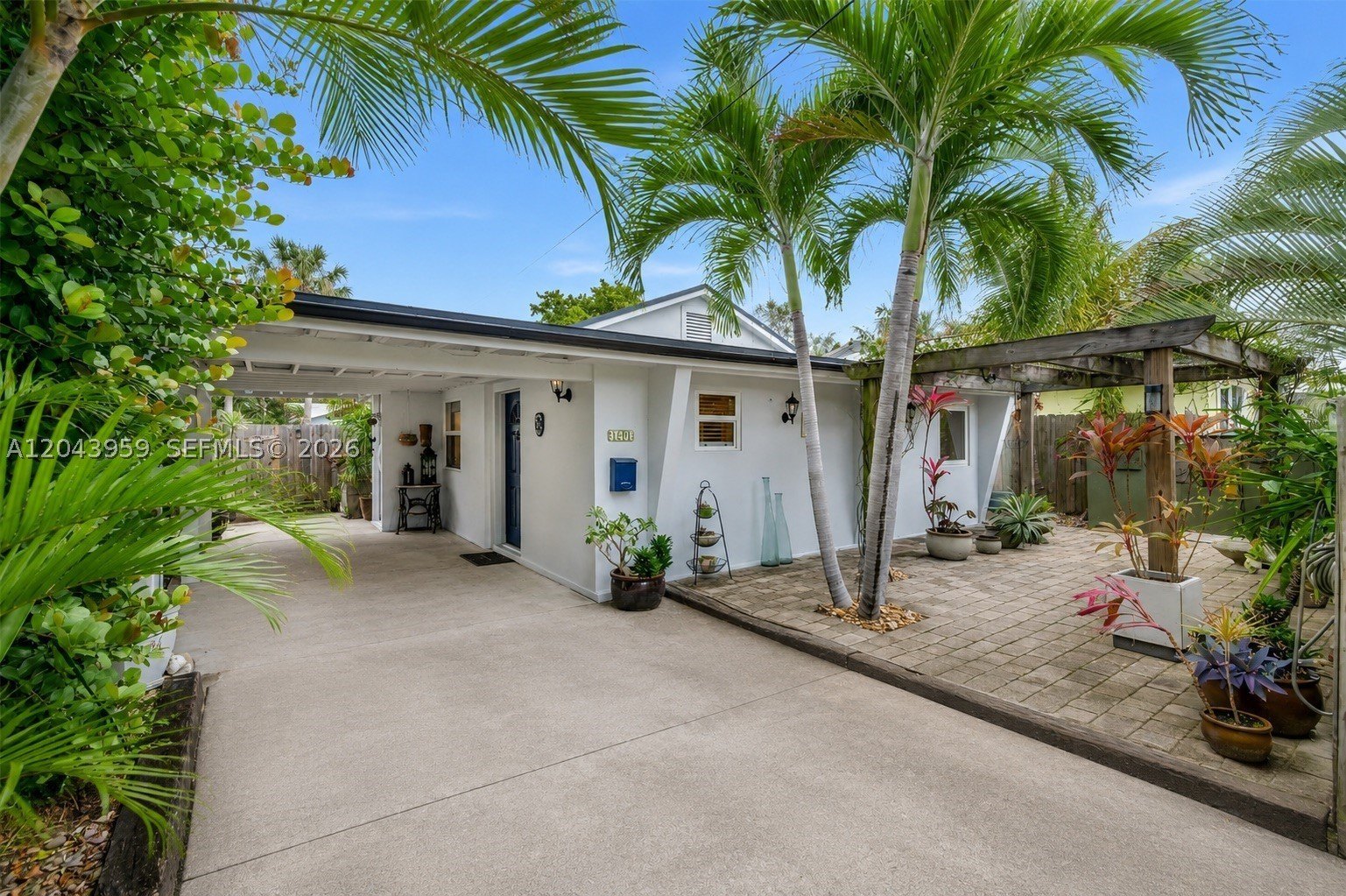 Duplex 3BR 2BA - 1401 NE 33rd St, Oakland Park, FL