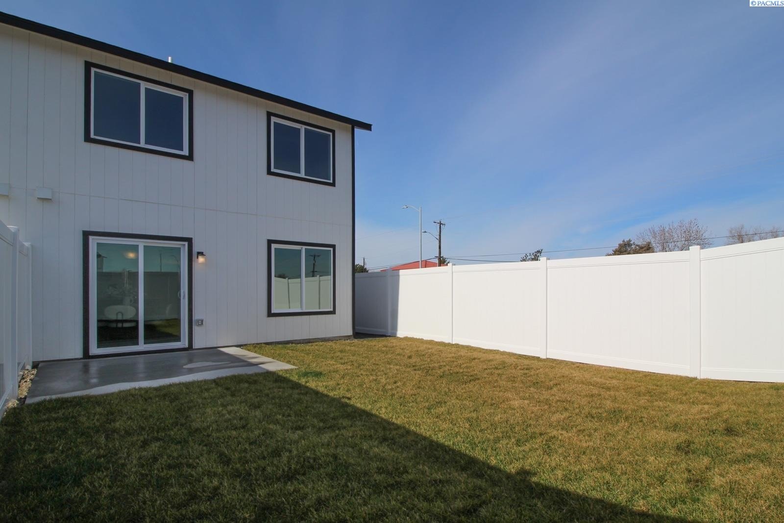 Other 3BR 3BA - 1152 N Yost Street, Kennewick, WA