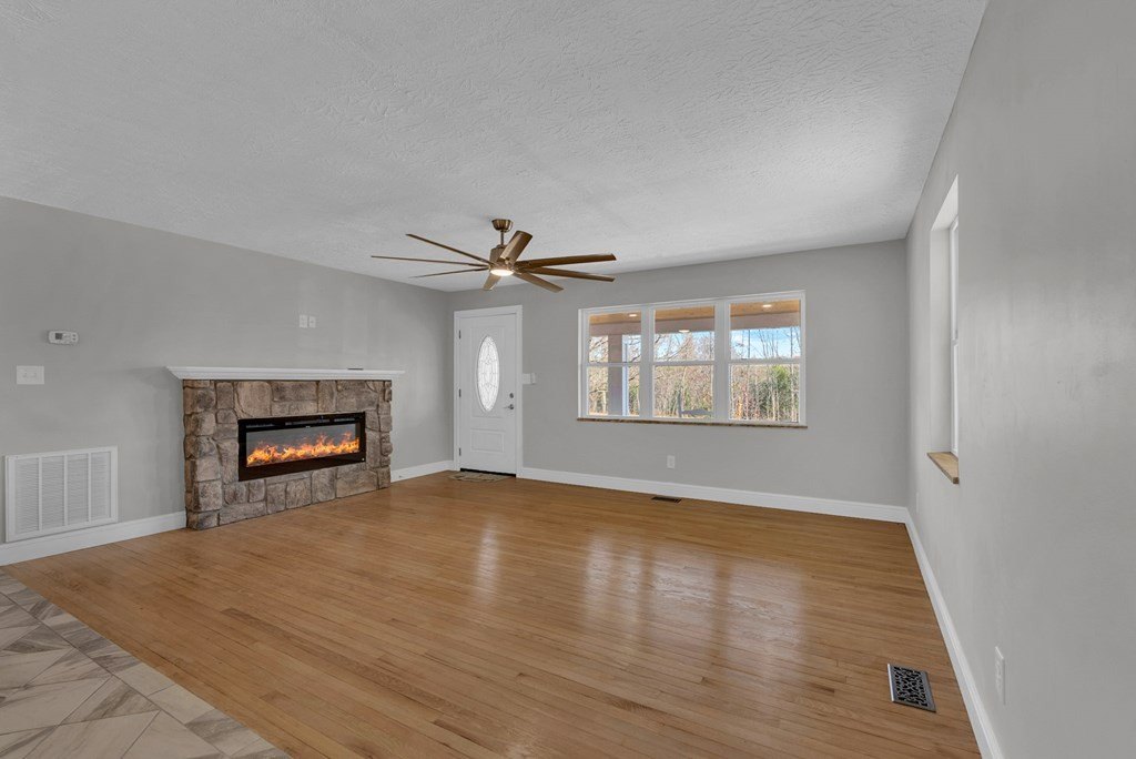 Other 3BR 1BA - 1749 Walker Hill Road, Celina, TN