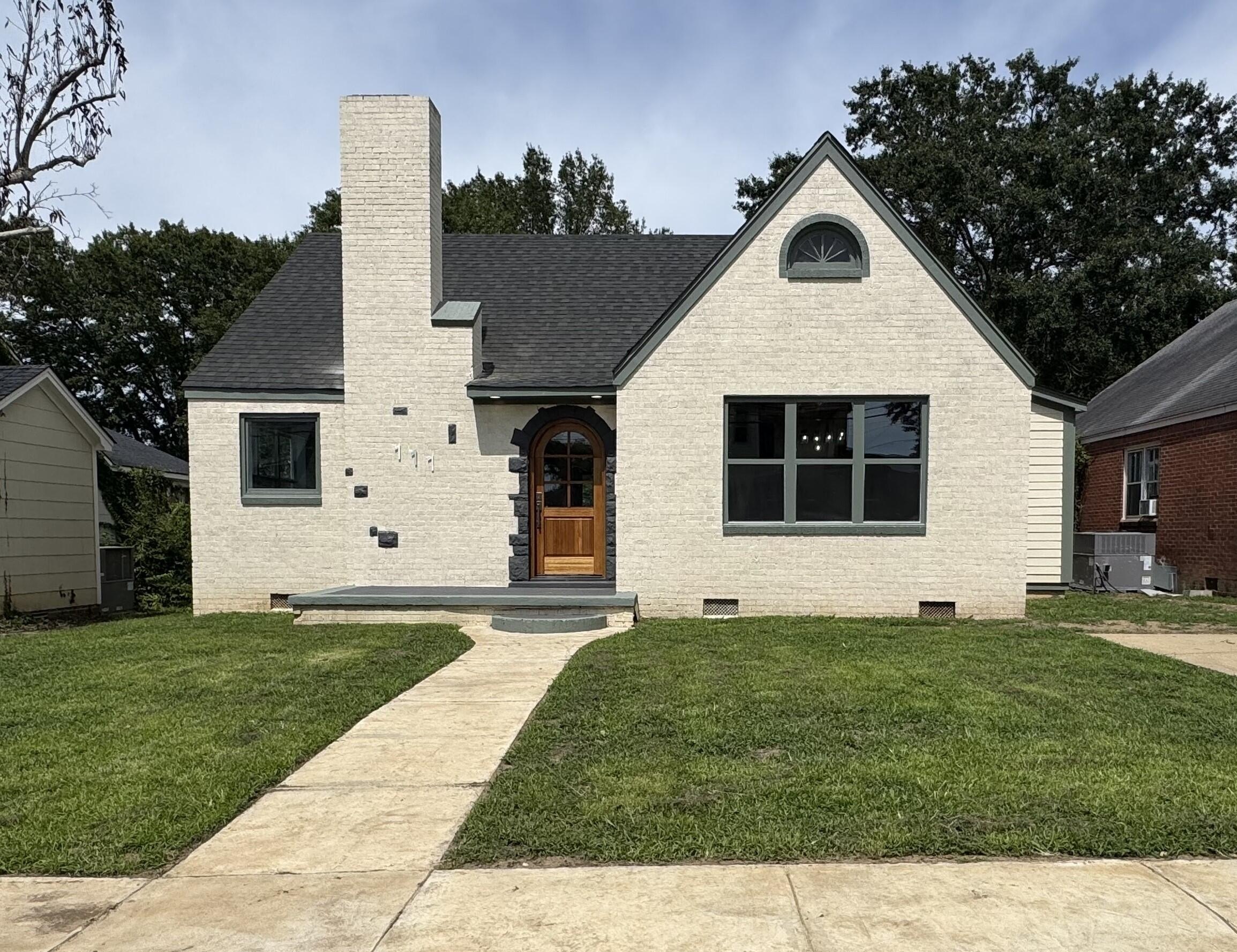 Single Family 3BR 2BA - 111 Cleveland St., New Albany, MS